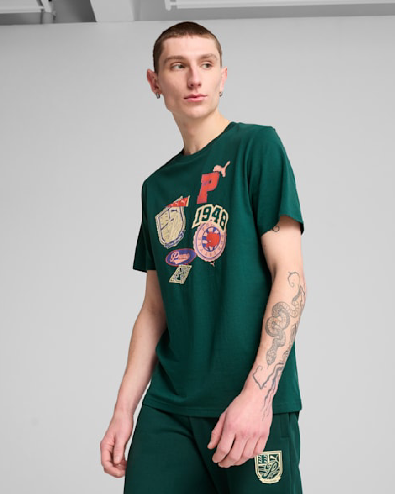 Image of Men's T-Shirt PUMA WARDROBE ESS SPORTS LEGACY Front Graphic Tee
